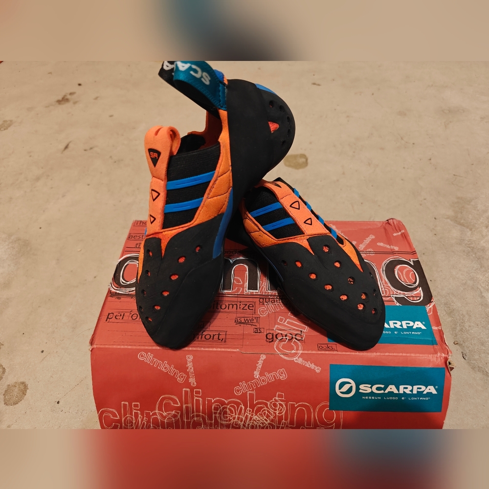 Scarpa Climbing Shoes, Instinct SR, EU 39.5, USM 7